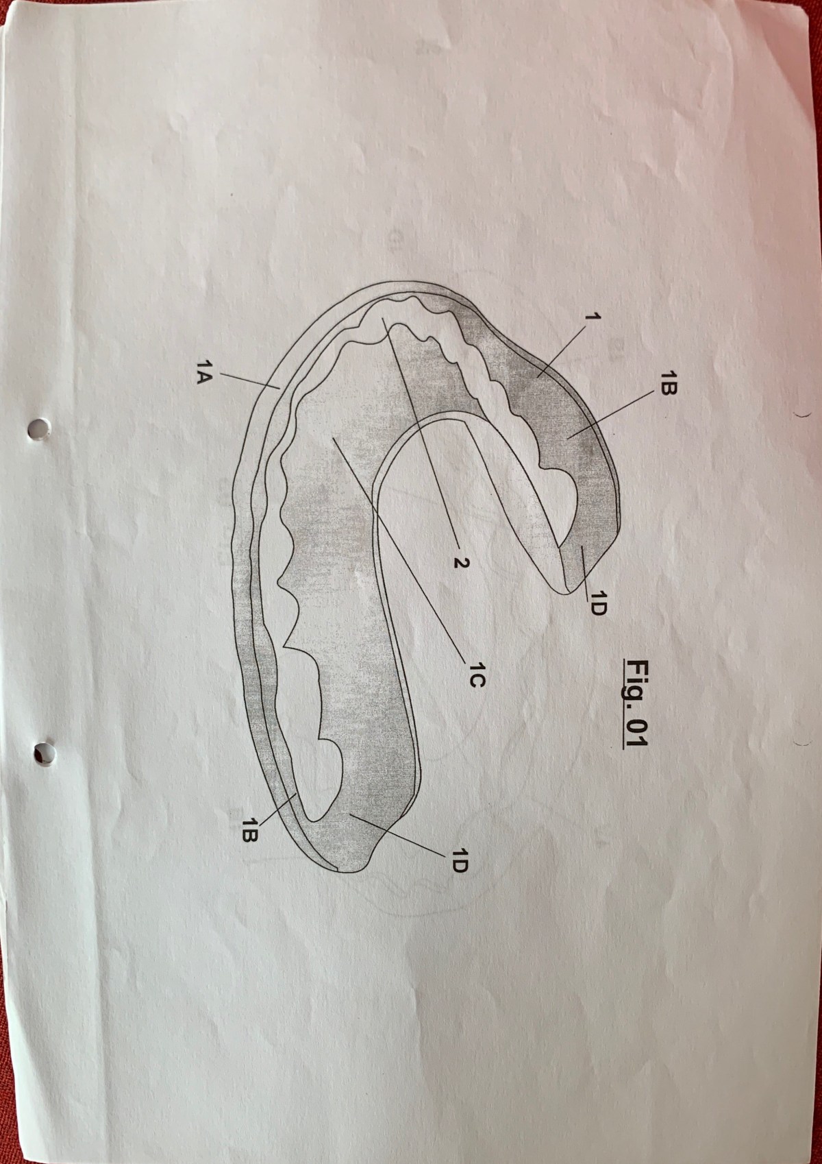 Aparelho de contenção ortodontico&nbsp;termoplástico
